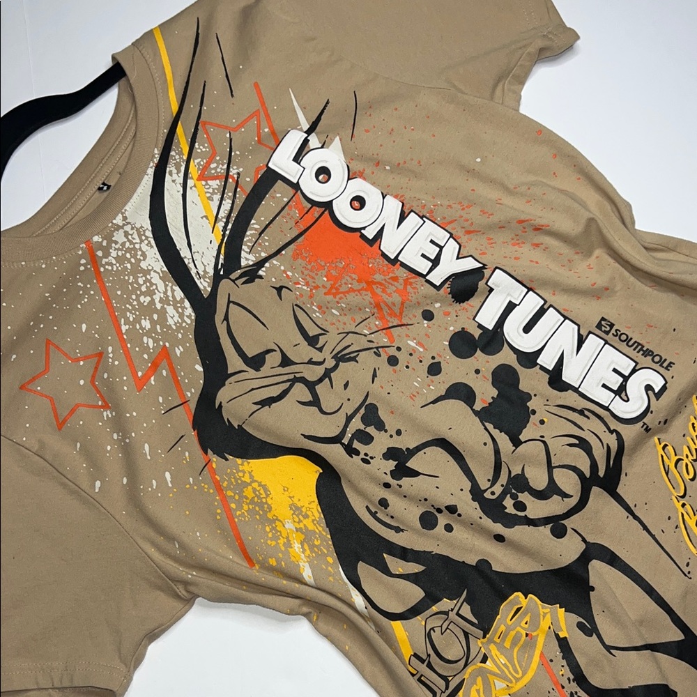 South Pole Looney Tunes Beige Tee Men's Size Medium